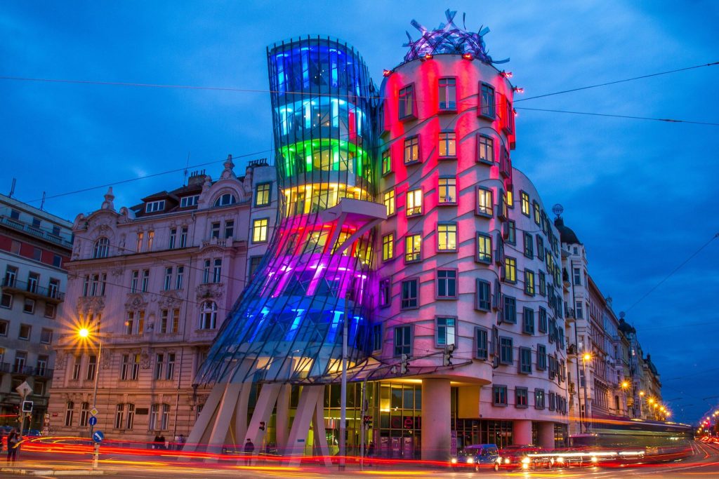 La maison qui danse à Prague : architecture originale et renommée