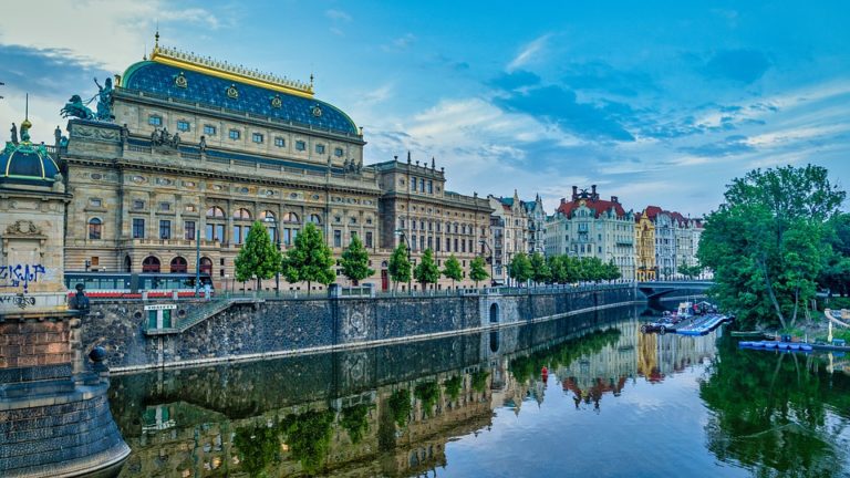 3 Jours à Prague : Visite Guidée Et Incontournables Donnés Par Un Local ...